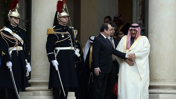le prince saoudien Mohammed ben Nayef et  François Hollande - Sputnik Afrique