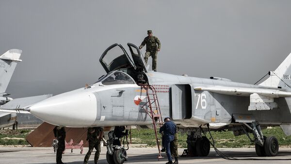 Gouvernement syrien: près de la base russe nos avions seront mieux protégés - Sputnik Afrique