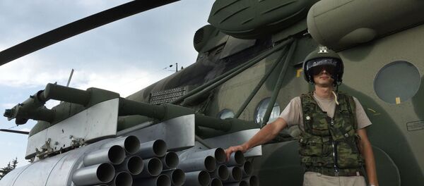 Un pilote russe à l'aéroport de Hmeimim - Sputnik Afrique