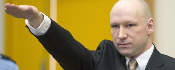 Norvège : Breivik fait le salut nazi à son arrivée au procès contre l'Etat - Sputnik Afrique