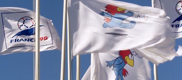 Flags with the France 98 logo and Footix, the mascot of the France 98 World Cup, flutter in strong breeze 12 June at the Velodrome Stadium in Marseille before the 1998 Soccer World Cup Group C first round match between France and South Africa. Flags with the France 98 logo and Footix, the mascot of the France 98 World Cup, flutter in strong breeze 12 June at the Velodrome Stadium in Marseille before the 1998 Soccer World Cup Group C first round match between France and South Africa. - Sputnik Afrique