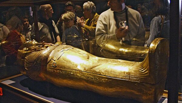 Le sarcophage d'or de Toutankhamon - Sputnik Afrique