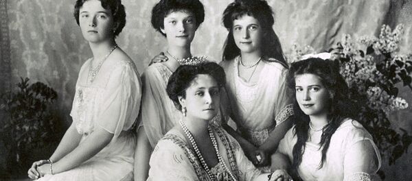 L'impératrice Alexandra Feodorovna et ses filles - Sputnik Afrique