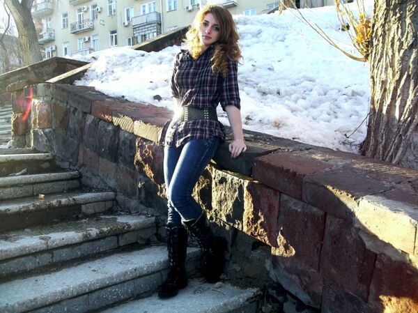 Julia Vins en mars 2012 - Sputnik Afrique