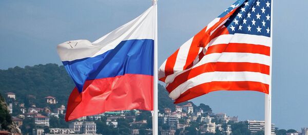 Les drapeaux de la Russie et des Etats-Unis - Sputnik Afrique