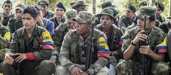 Accord historique de cessez-le-feu entre la Colombie et les Farc - Sputnik Afrique