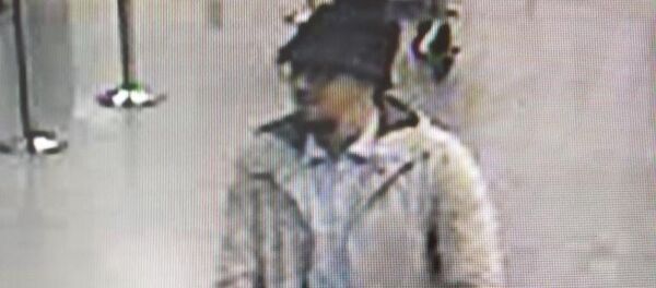 La police belge publie la photo d'un auteur présumé des attentats - Sputnik Afrique