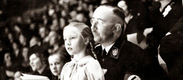 Himmler with his daughter, 1938 - Sputnik Afrique