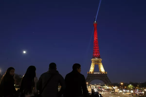 Les hommages en mémoire des victimes des attentats de Bruxelles Les hommages en mémoire des victimes des attentats de Bruxelles - Sputnik Afrique