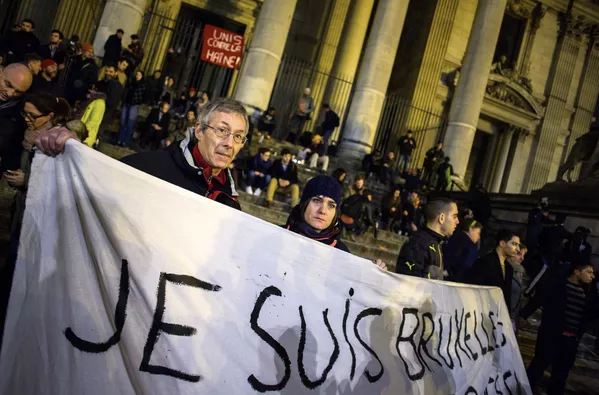 Les hommages en mémoire des victimes des attentats de Bruxelles Les hommages en mémoire des victimes des attentats de Bruxelles - Sputnik Afrique