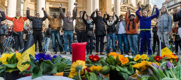 Les hommages en mémoire des victimes des attentats de Bruxelles Les hommages en mémoire des victimes des attentats de Bruxelles - Sputnik Afrique