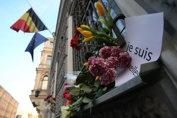 Les hommages en mémoire des victimes des attentats de Bruxelles Les hommages en mémoire des victimes des attentats de Bruxelles - Sputnik Afrique