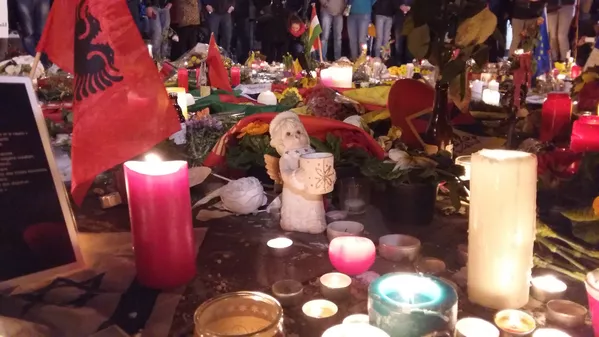 Les hommages en mémoire des victimes des attentats de Bruxelles Les hommages en mémoire des victimes des attentats de Bruxelles - Sputnik Afrique