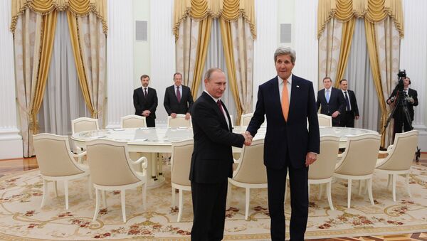 Vladimir Poutine accueille John Kerry au Kremlin - Sputnik Afrique