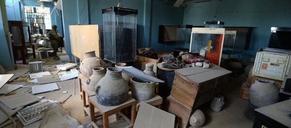 Damage in the National Museum of Palmyra plundered by terrorists - Sputnik Afrique