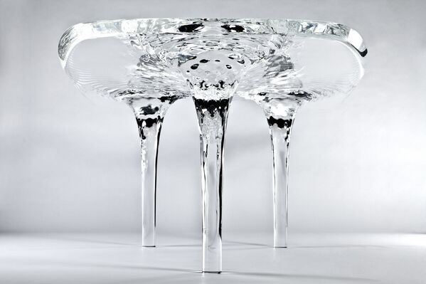 Liquid Glacial Table pour David Gill, Zaha Hadid - Sputnik Afrique
