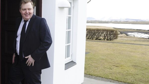 Iceland's Prime Minister Sigmundur David Gunnlaugsson arrives at Iceland president's residence in Reykjavik, Iceland, April 5, 2016. - Sputnik Afrique