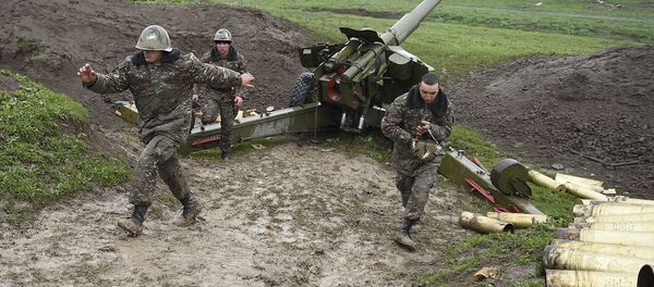Haut-Karabakh: tirs d'artillerie - Sputnik Afrique