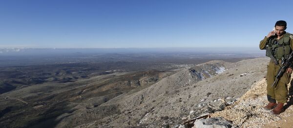 Israël attaque l’armée syrienne sur le Golan Israël attaque l’armée syrienne sur le Golan - Sputnik Afrique