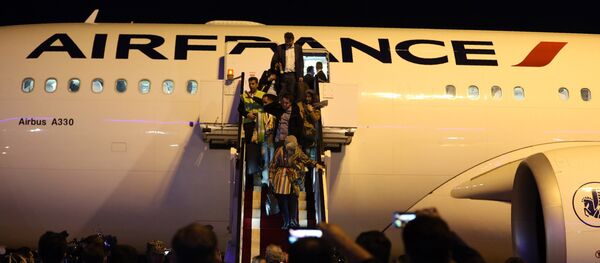 Le vol AF738 en provenance de l'aéroport parisien Roissy-Charles de Gaulle, a atterri à l'aéroport international Imam Khomeiny de Téhéran - Sputnik Afrique