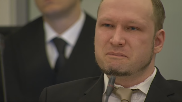 Anders Breivik pleure devant le tribunal - Sputnik Afrique