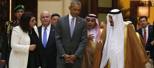 Barack Obama et le roi saoudien Salmane ben Abdelaziz Al Saoud - Sputnik Afrique