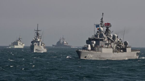 Des navires de guerre de l'OTAN à un exercice militaire en mer Noire - Sputnik Afrique