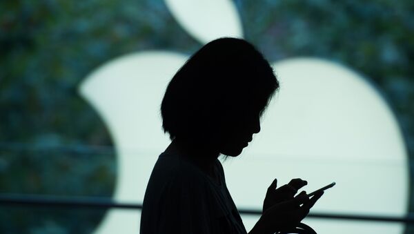 Apple trouve un moyen pour sécuriser ses smartphones contre les services de renseignement - Sputnik Afrique