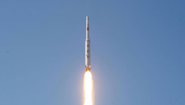 La Corée du Nord tire trois nouveaux missiles balistiques - Sputnik Afrique