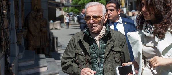 Charles Aznavour à Erevan - Sputnik Afrique