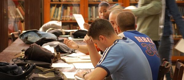 Des étudiants - Sputnik Afrique