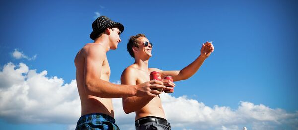 Des hommes - Sputnik Afrique