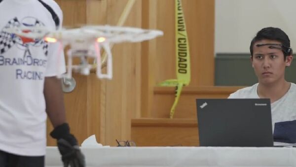 Les drones guidés par la pensée sont désormais réalité (vidéo) - Sputnik Afrique