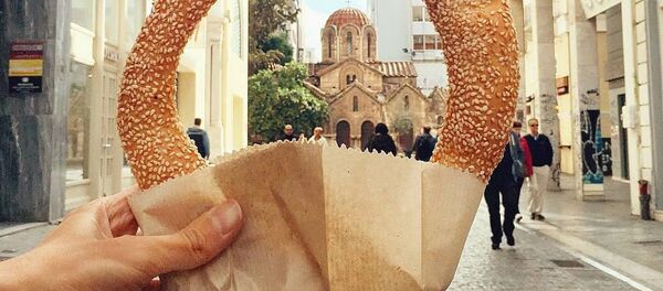 Koulouri (anneau de pain au sésame) à Athènes, Grèce - Sputnik Afrique