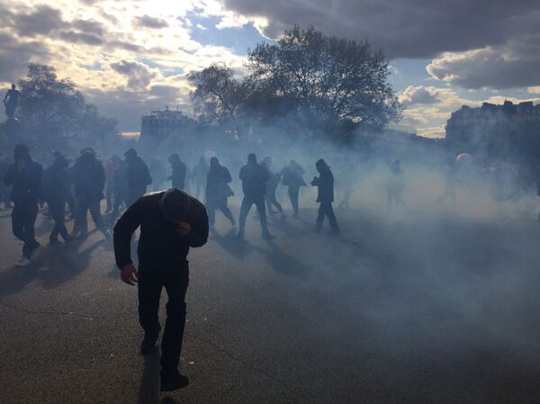 L’opposition au projet de loi El-Khomri verse dans la violence - Sputnik Afrique