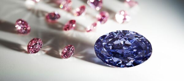 un diamant violet - Sputnik Afrique