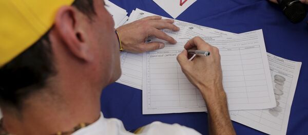 Le processus de référendum révocatoire contre Nicolas Maduro est lancé - Sputnik Afrique