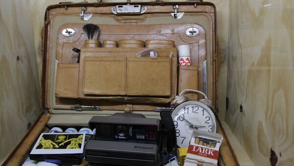 La malette de Q, plein de gadgets espions qui ont sauvé plusieurs fois James Bond - Sputnik Afrique