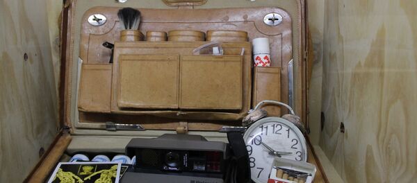 La malette de Q, plein de gadgets espions qui ont sauvé plusieurs fois James Bond - Sputnik Afrique