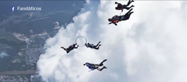 Jouer au quidditch en volant, c'est possible (vidéo) - Sputnik Afrique