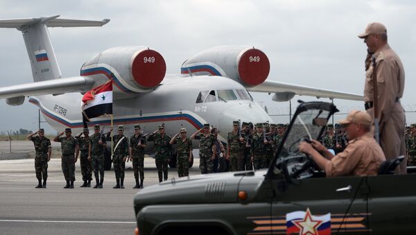 Генеральная репетиция парада Победы на авиабазе Хмеймим в Сирии - Sputnik Afrique