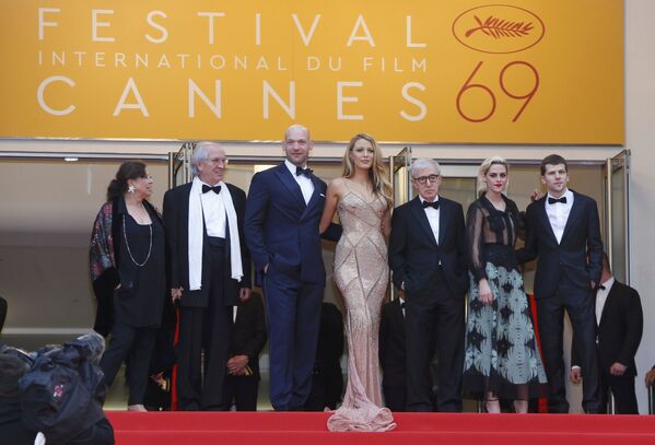 Ouverture du festival de Cannes : raffinement, jazz et couleur jaune à l'honneur - Sputnik Afrique