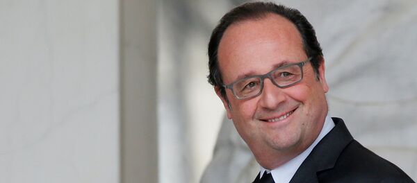French President Francois Hollande is seen at the Elysee Palace following the weekly cabinet meeting in Paris, France, May 11, 2016. French President Francois Hollande is seen at the Elysee Palace following the weekly cabinet meeting in Paris, France, May 11, 2016. - Sputnik Afrique