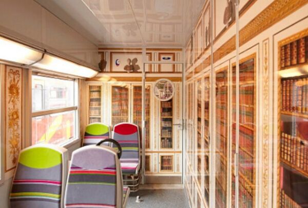 un train SNCF Transilien de la ligne C du RER - Sputnik Afrique