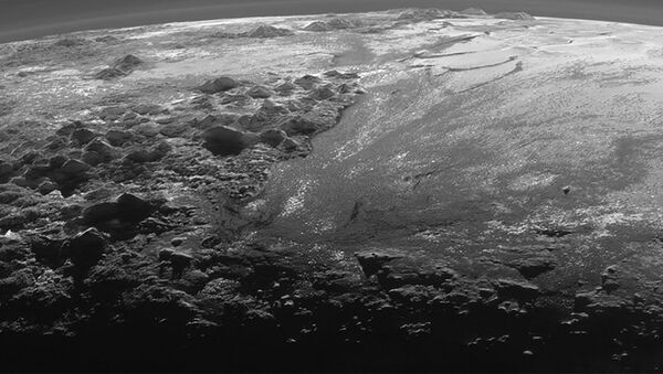 Plaines en glace sur Pluton, photo prise par la sonde spatiale New Horizons - Sputnik Afrique