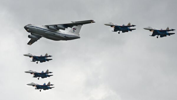 L'avion de transport militaire Illiouchine Il-76 - Sputnik Afrique
