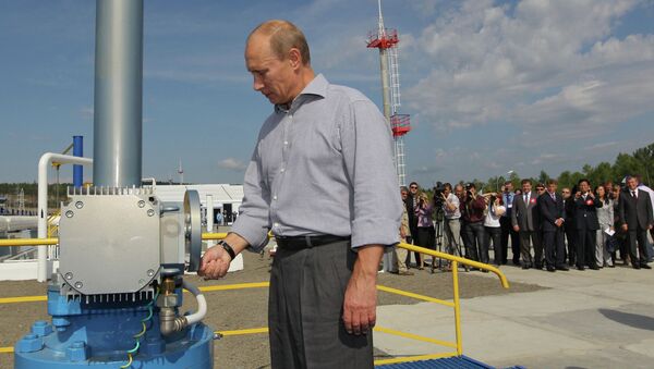 Vladimir Poutine lance la section russe de l'oléoduc russe-chinois en 2010 - Sputnik Afrique