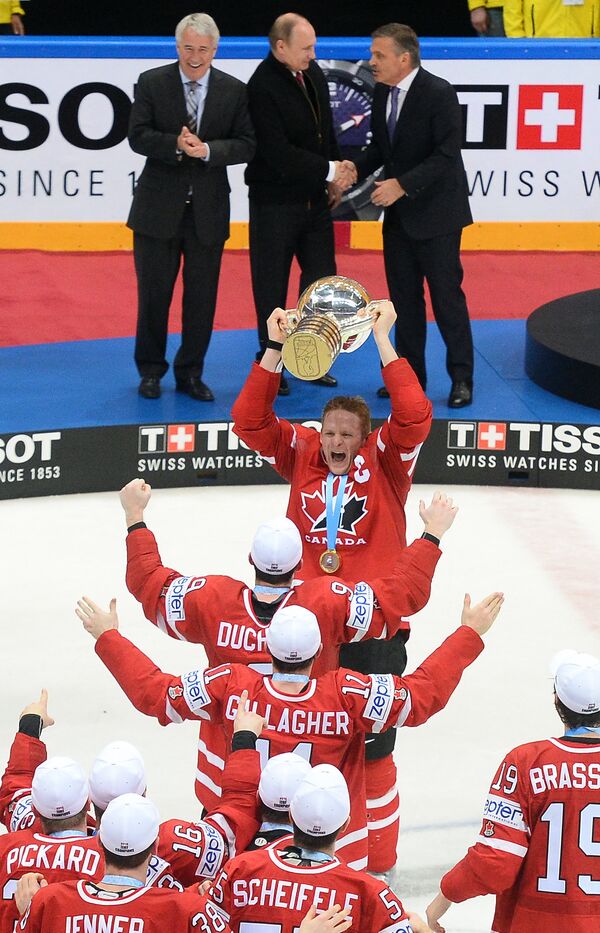 Vladimir Poutine a félicité la sélection canadienne pour sa victoire au championnat du monde de hockey sur glace  - Sputnik Afrique