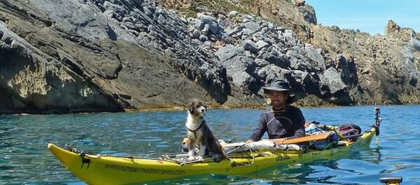 3 ans de voyage à bord d'un kayak avec un chien - Sputnik Afrique