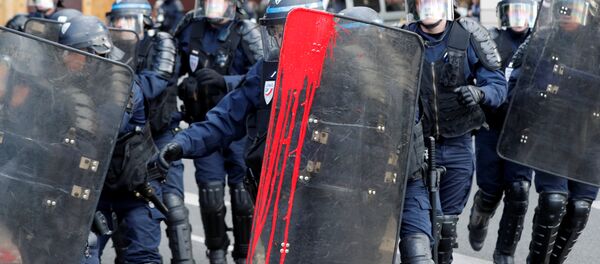 Une manifestation contre la Loi travail à Paris - Sputnik Afrique